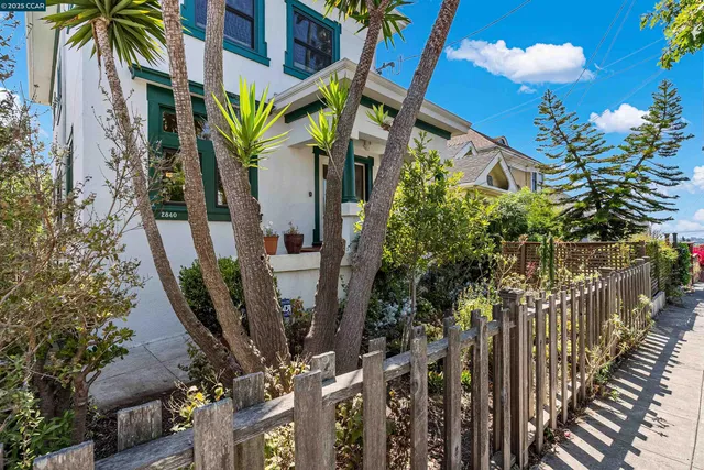 $899,000 | 2840 11th Avenue, Oakland, CA 94610
