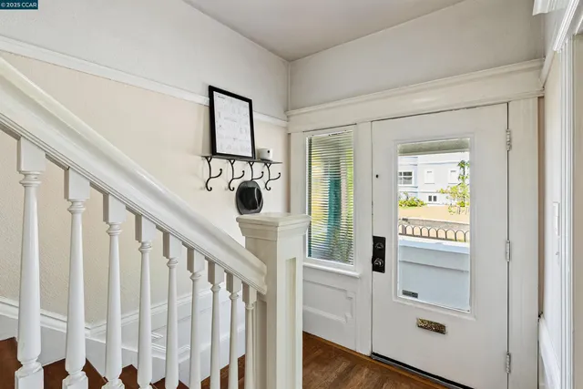 $899,000 | 2840 11th Avenue, Oakland, CA 94610