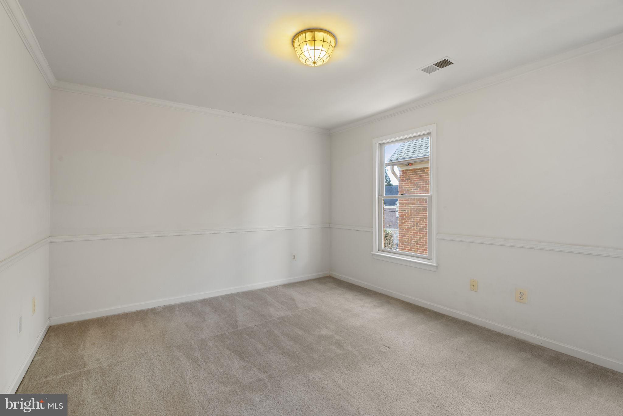 1537 Cedar Avenue McLean, VA 22101 - Photo 27 of 54