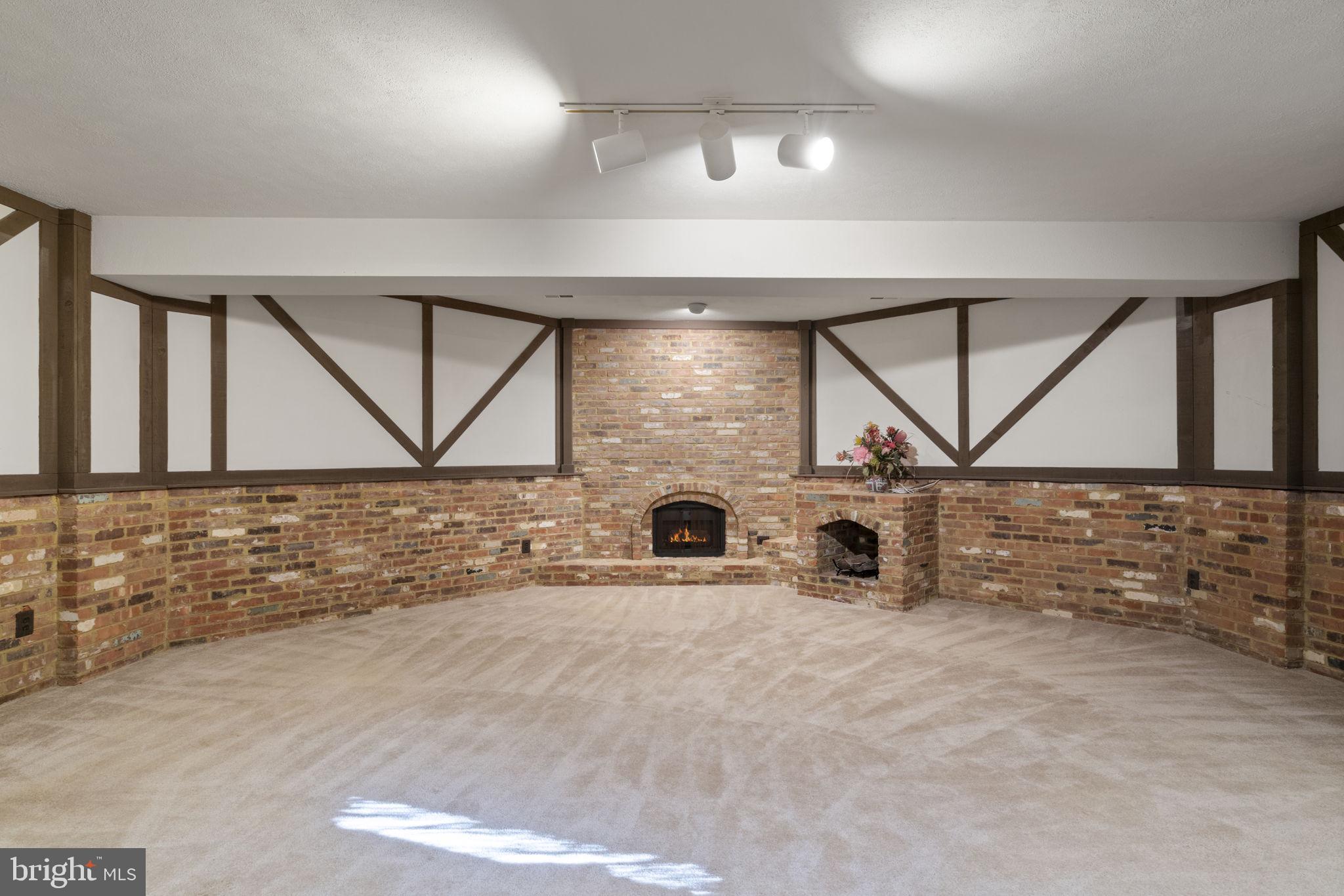 1537 Cedar Avenue McLean, VA 22101 - Photo 43 of 54 a view of room garage and windows