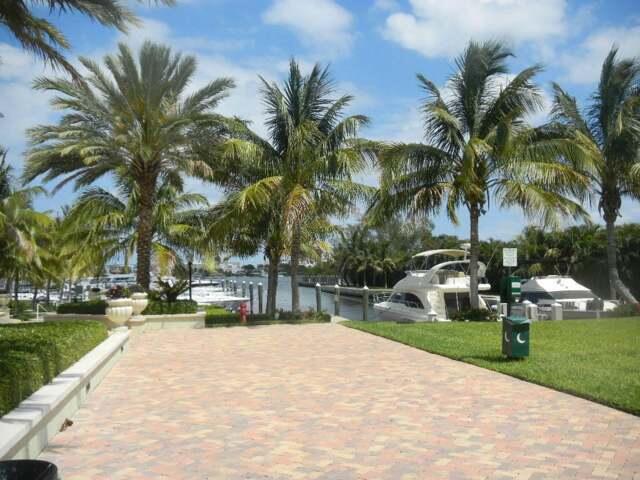 802 West Windward Way, Unit 211 Lantana, FL 33462 - Photo 13 of 32 a view of park with palm trees