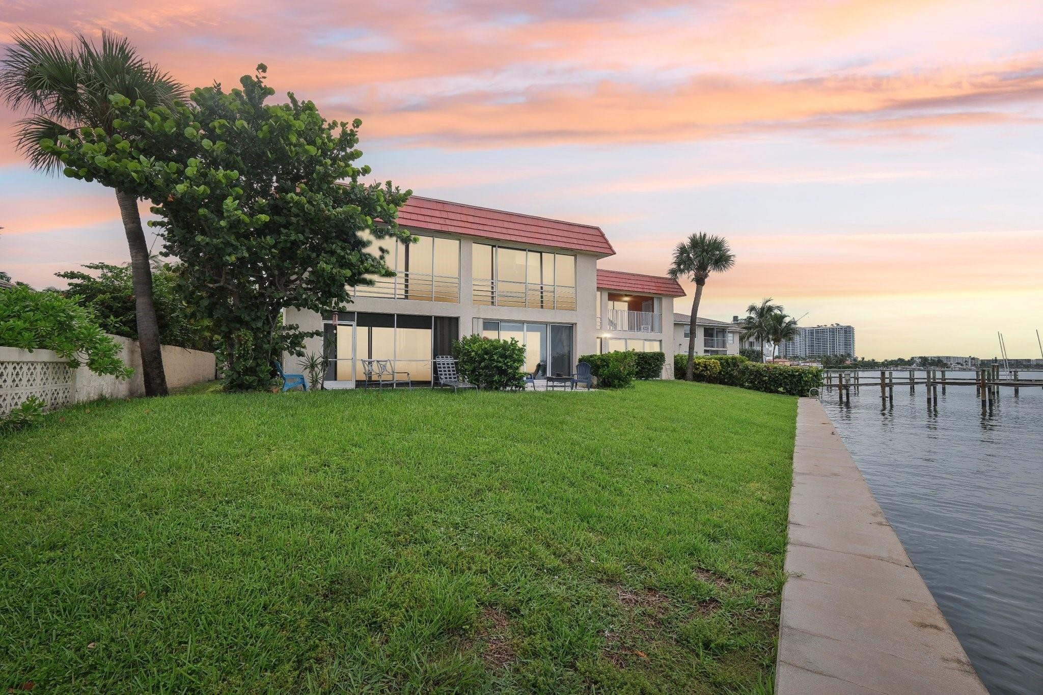 360 Wilma Circle, Unit 3 Riviera Beach, FL 33404 - Photo 3 of 23 Photo 3