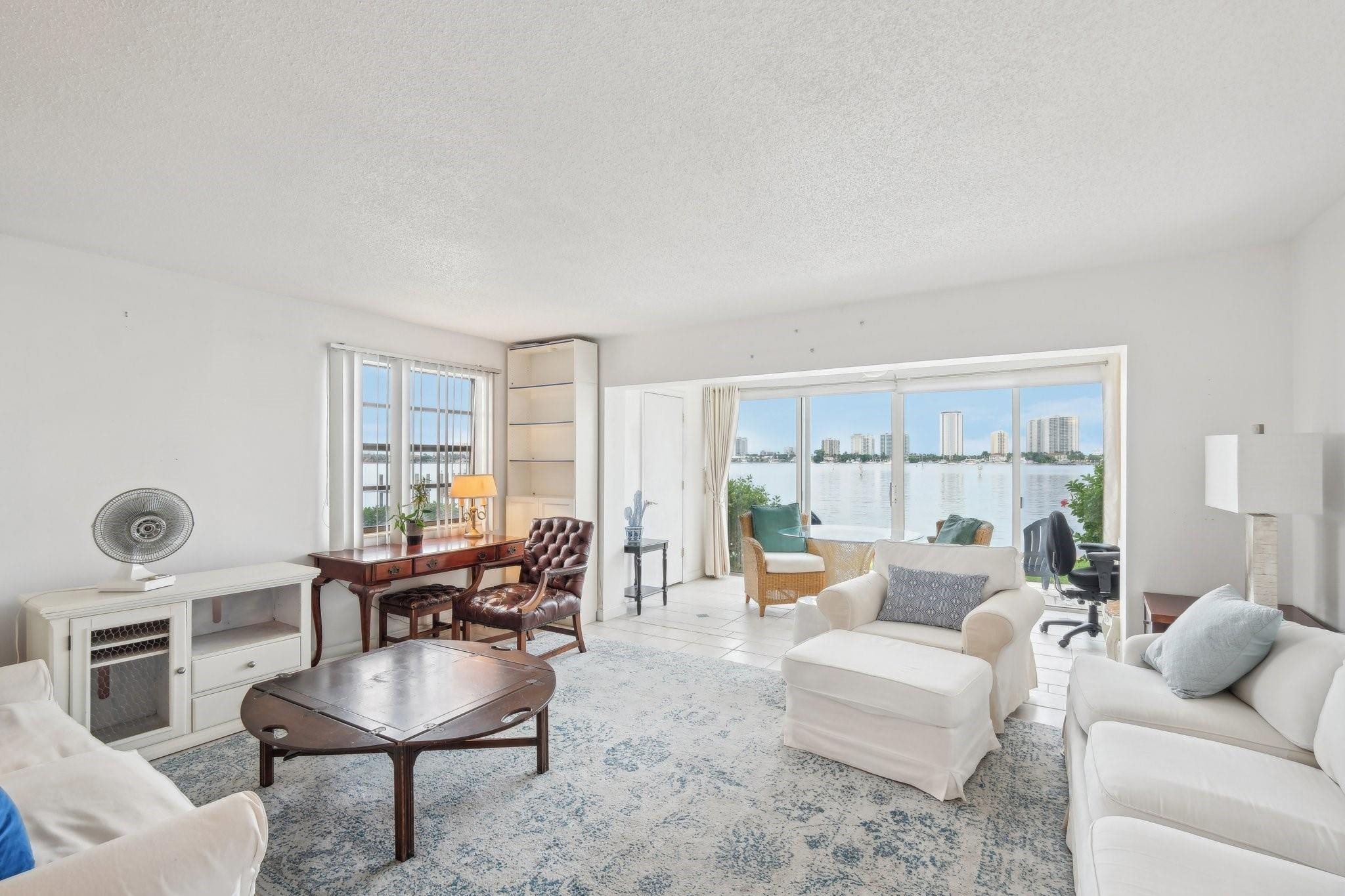 360 Wilma Circle, Unit 3 Riviera Beach, FL 33404 - Photo 8 of 23 Photo 8