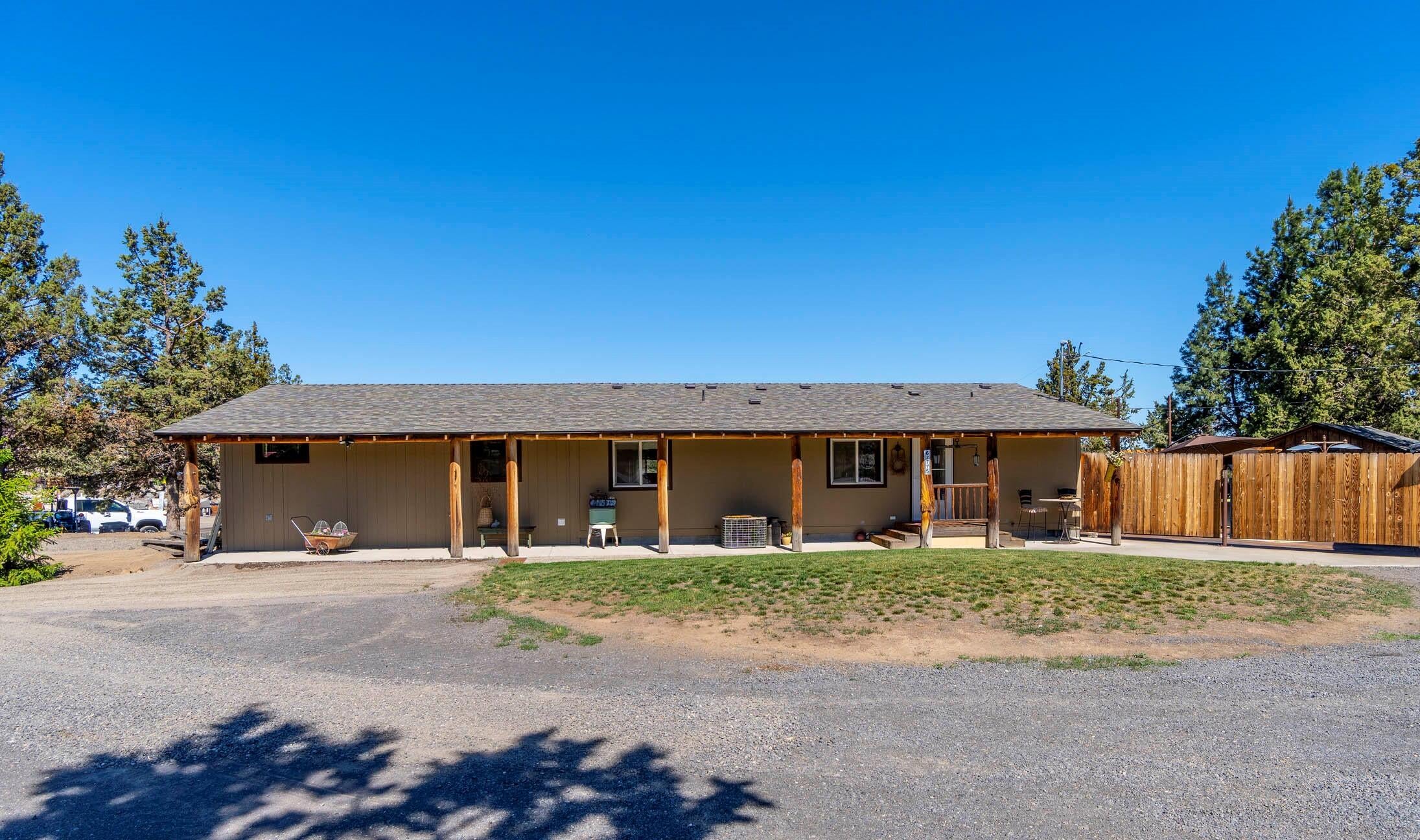 62775 Hamby Road Bend, OR 97701 - Photo 12 of 33 012