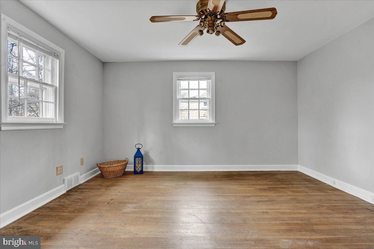 123 Hewett Road Wyncote, PA 19095 - Photo 18 of 32