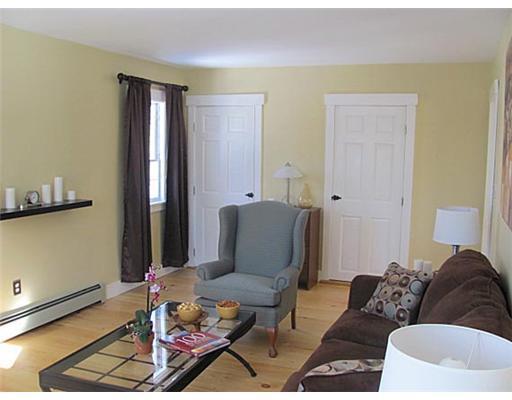 116 Ramsdell Road Farmington, ME 04938 - Photo 9 of 23 Living Room.