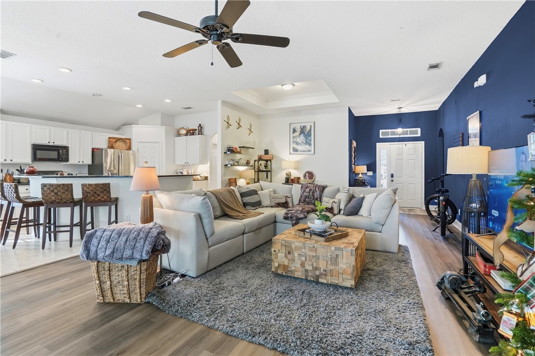 286 Long Way Brunswick, GA 31523 - Photo 3 of 23