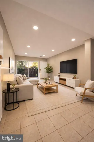 $2,650 | 3976 Bel Pre Road, Unit 39762, Silver Spring, MD 20906