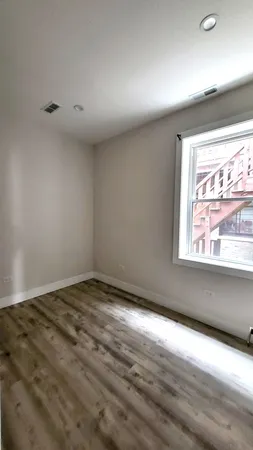 $2,195 | 2904 West Nelson Street, Unit 2, Chicago, IL 60618