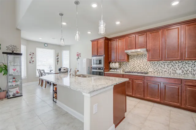 $3,000 | 12902 Oak Falls Drive, Pearland, TX 77584