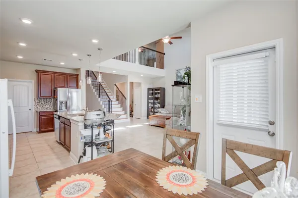 $2,900 | 12902 Oak Falls Drive, Pearland, TX 77584