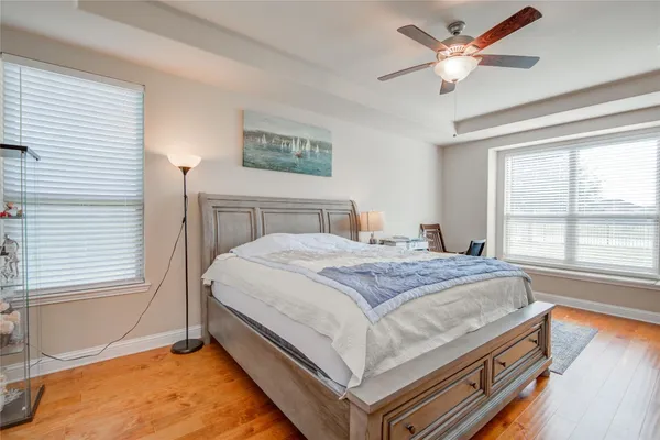 $2,900 | 12902 Oak Falls Drive, Pearland, TX 77584