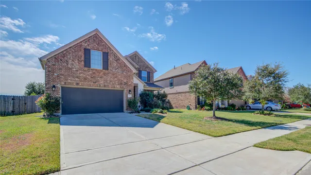 $3,000 | 12902 Oak Falls Drive, Pearland, TX 77584