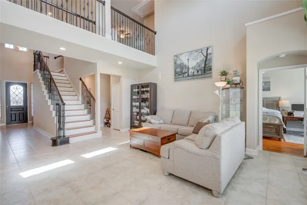 $2,900 | 12902 Oak Falls Drive, Pearland, TX 77584
