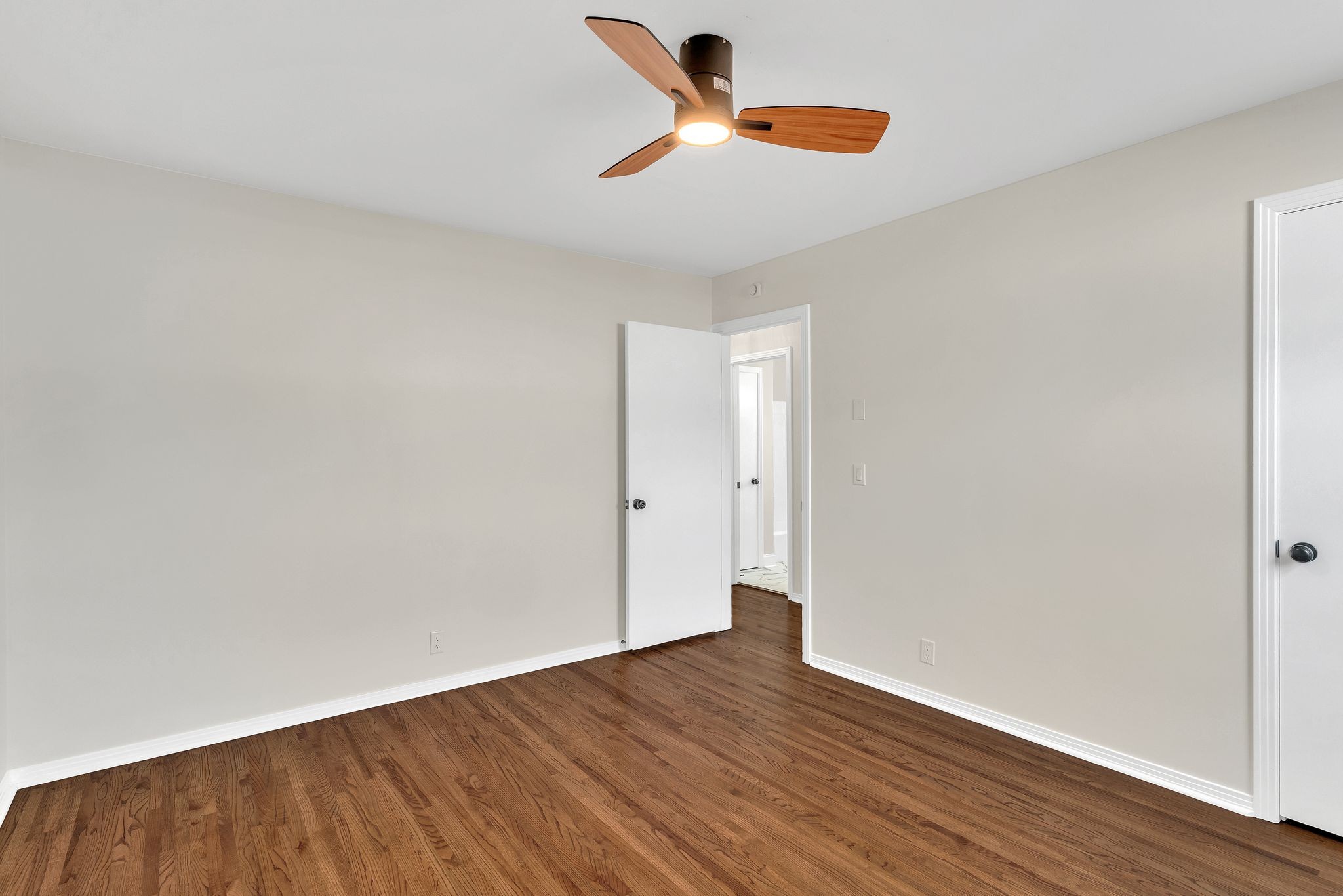 1408 Bain Drive Madison, TN 37115 - Photo 20 of 32 a view of room with wooden floor