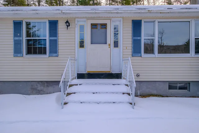 $339,000 | 1398 N Road, Gilead, ME 04217