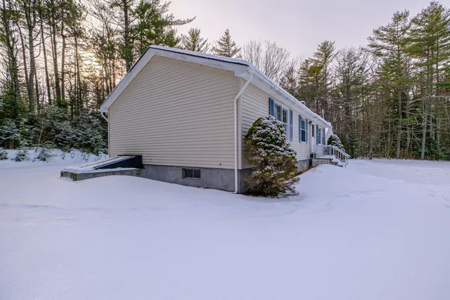 $339,000 | 1398 N Road, Gilead, ME 04217