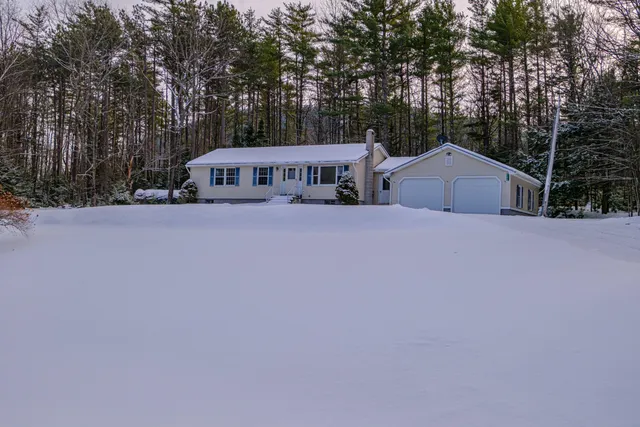 $339,000 | 1398 N Road, Gilead, ME 04217