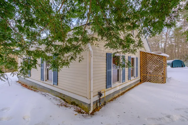 $339,000 | 1398 N Road, Gilead, ME 04217