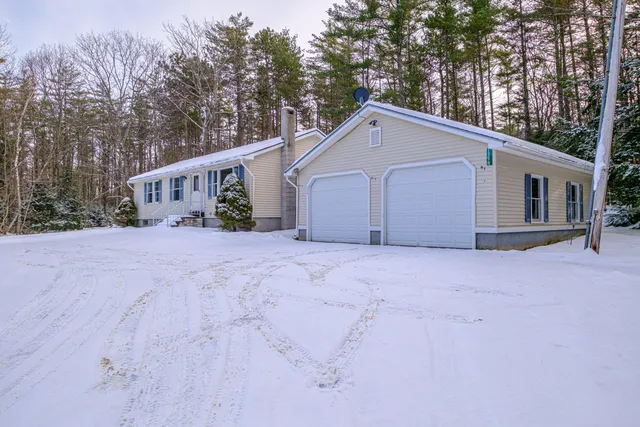 $339,000 | 1398 N Road, Gilead, ME 04217
