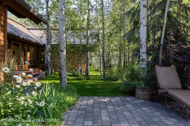 $15,900,000 | 2540 Trader Road, Jackson, WY 83001
