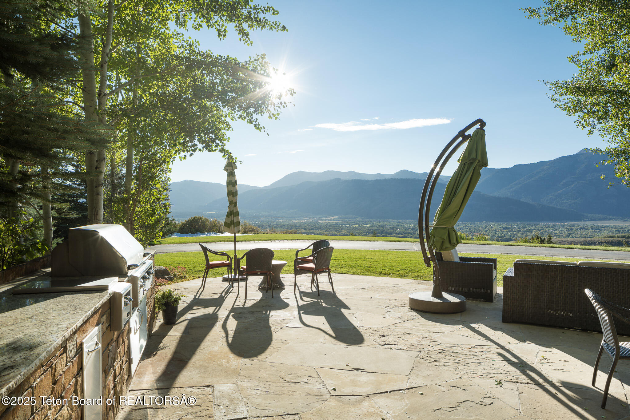 2540 Trader Road Jackson, WY 83001 - Photo 34 of 45 Outdoor kitchen