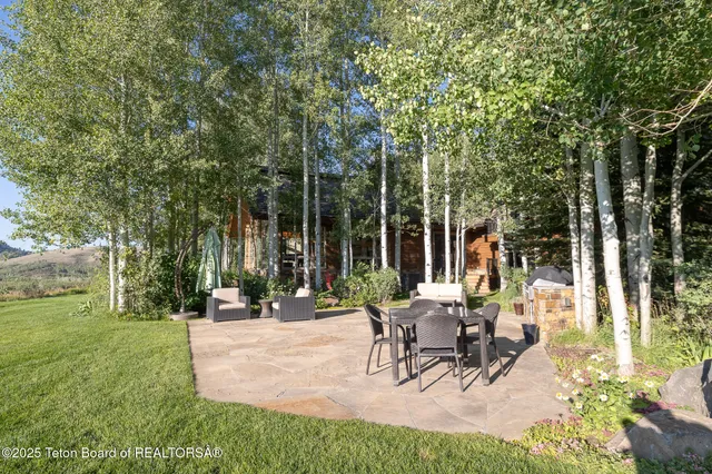 $15,900,000 | 2540 Trader Road, Jackson, WY 83001