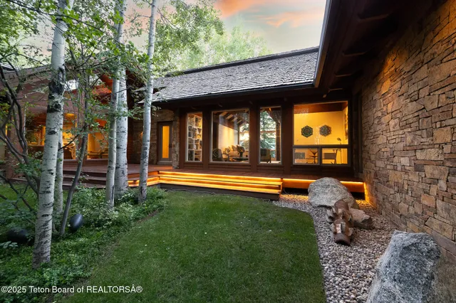 $15,900,000 | 2540 Trader Road, Jackson, WY 83001