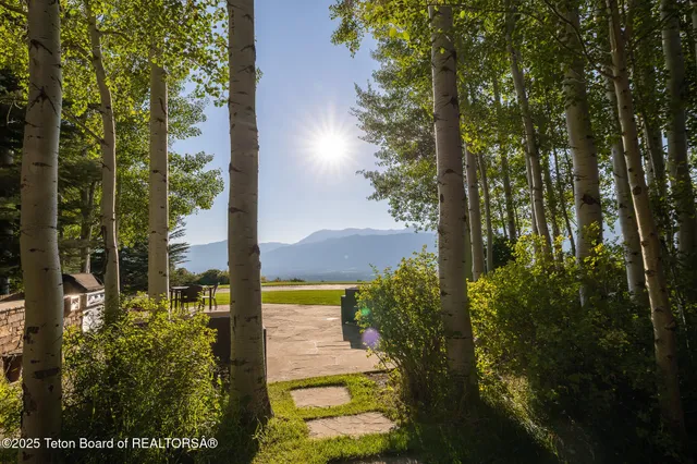 $15,900,000 | 2540 Trader Road, Jackson, WY 83001