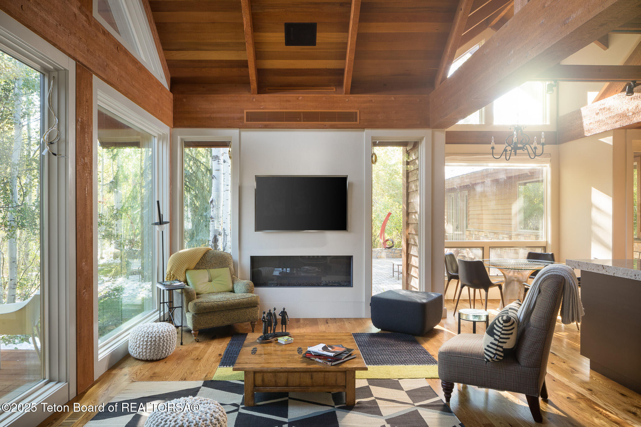 2540 Trader Road Jackson, WY 83001 - Photo 7 of 45 Sitting Area off Kitchen