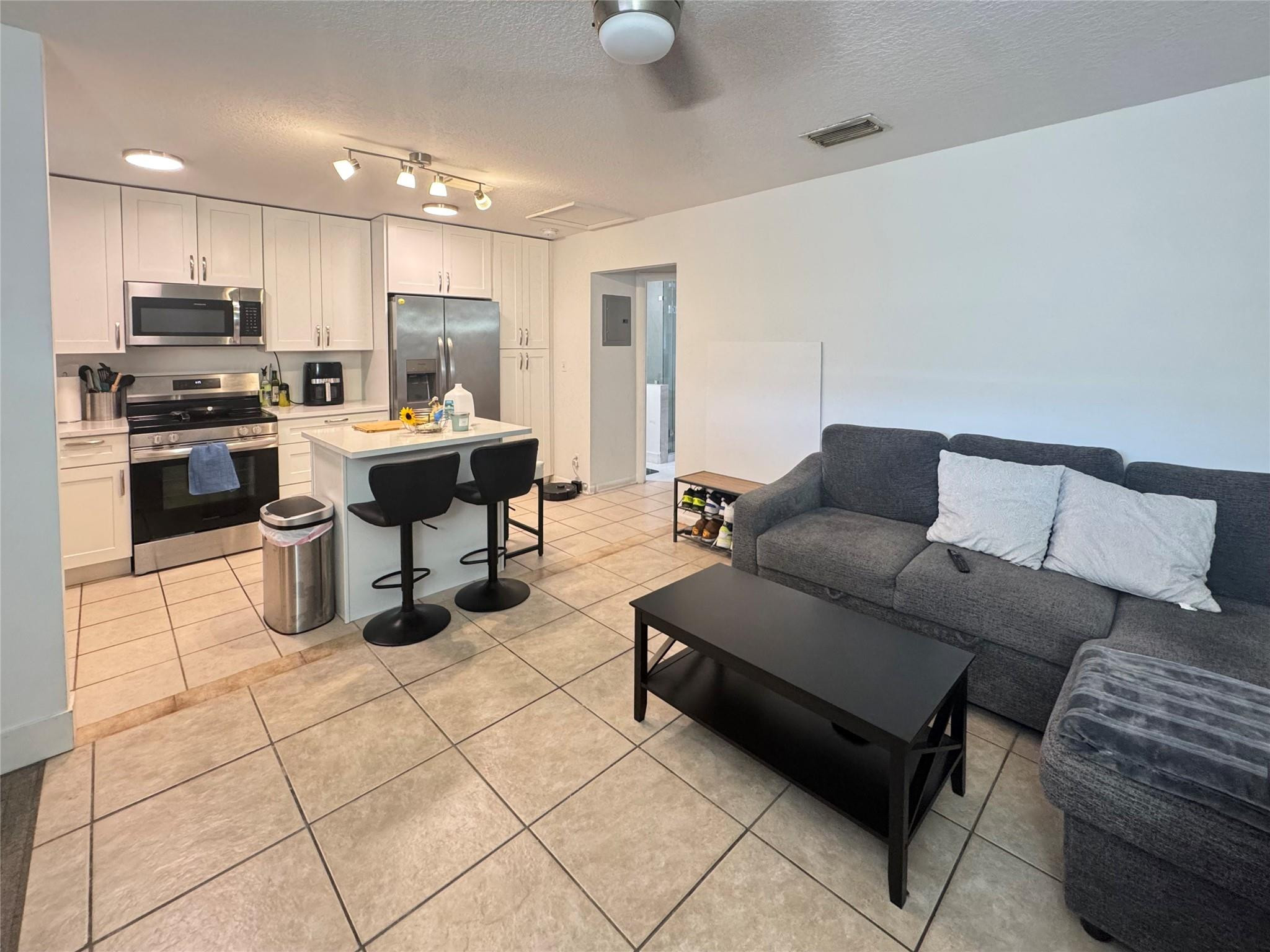 151 Southwest 15th Street Pompano Beach, FL 33060 - Photo 2 of 36 Photo 2