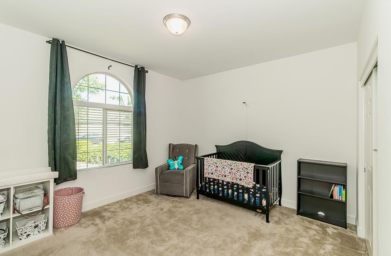 117 Emperor Way Dinuba, CA 93618 - Photo 26 of 32