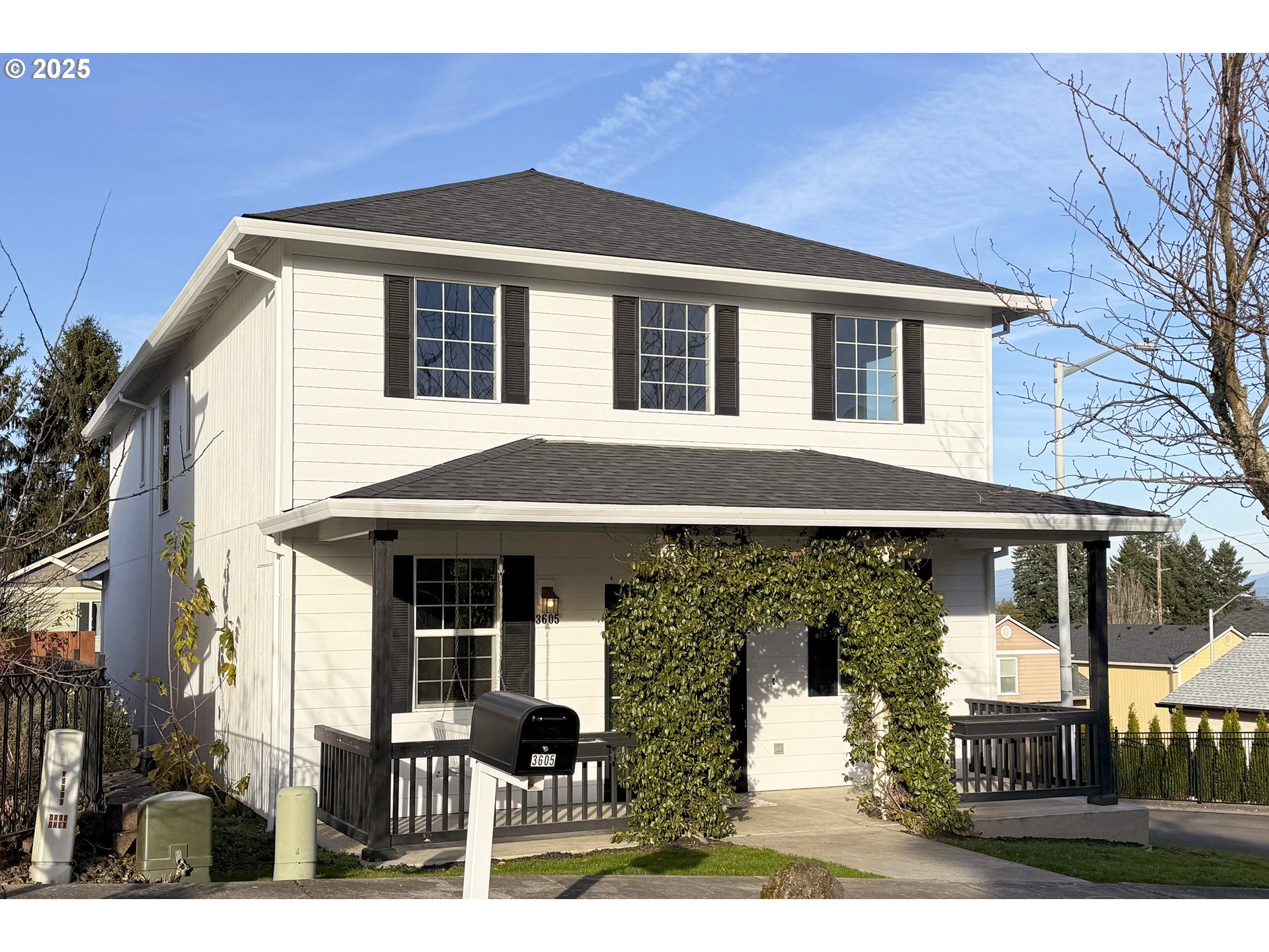 3605 Southwest 25th Street Gresham, OR 97080 - Photo 2 of 38