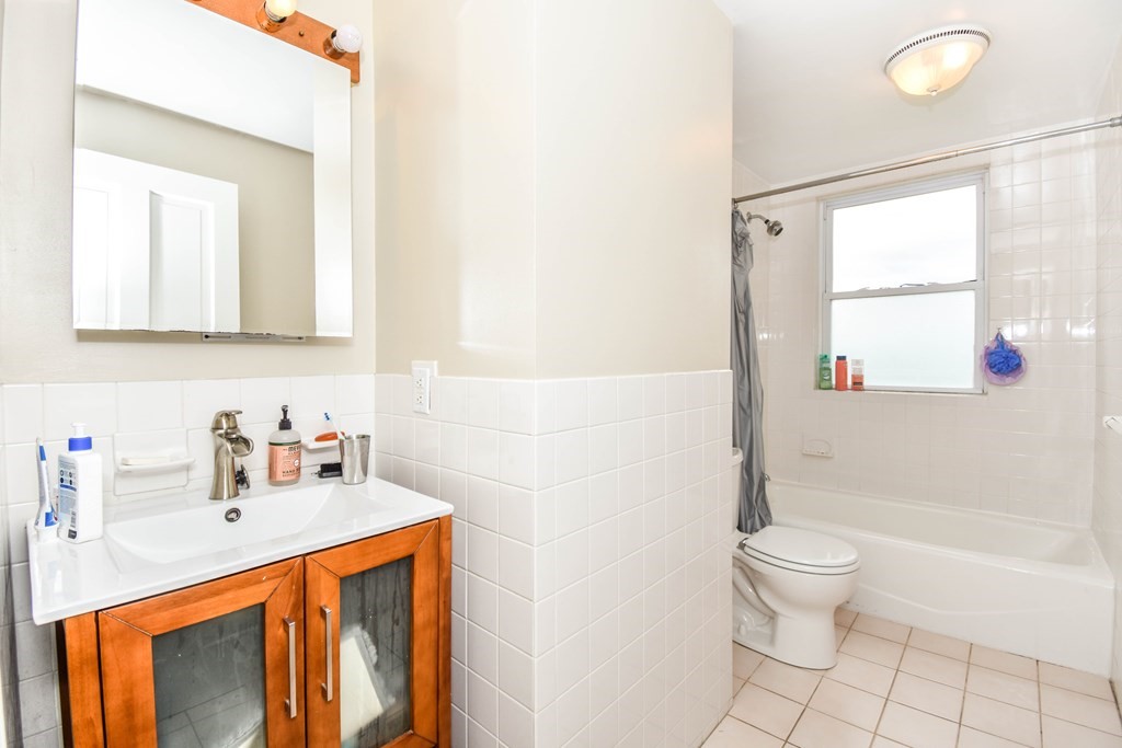 38 High Street, Unit 2 Newton, MA 02464 - Photo 14 of 25