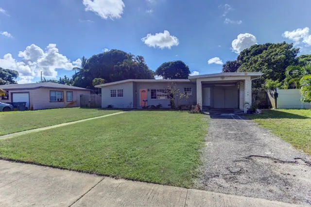 $430,000 | 328 East Jasmine Drive, Lake Park, FL 33403
