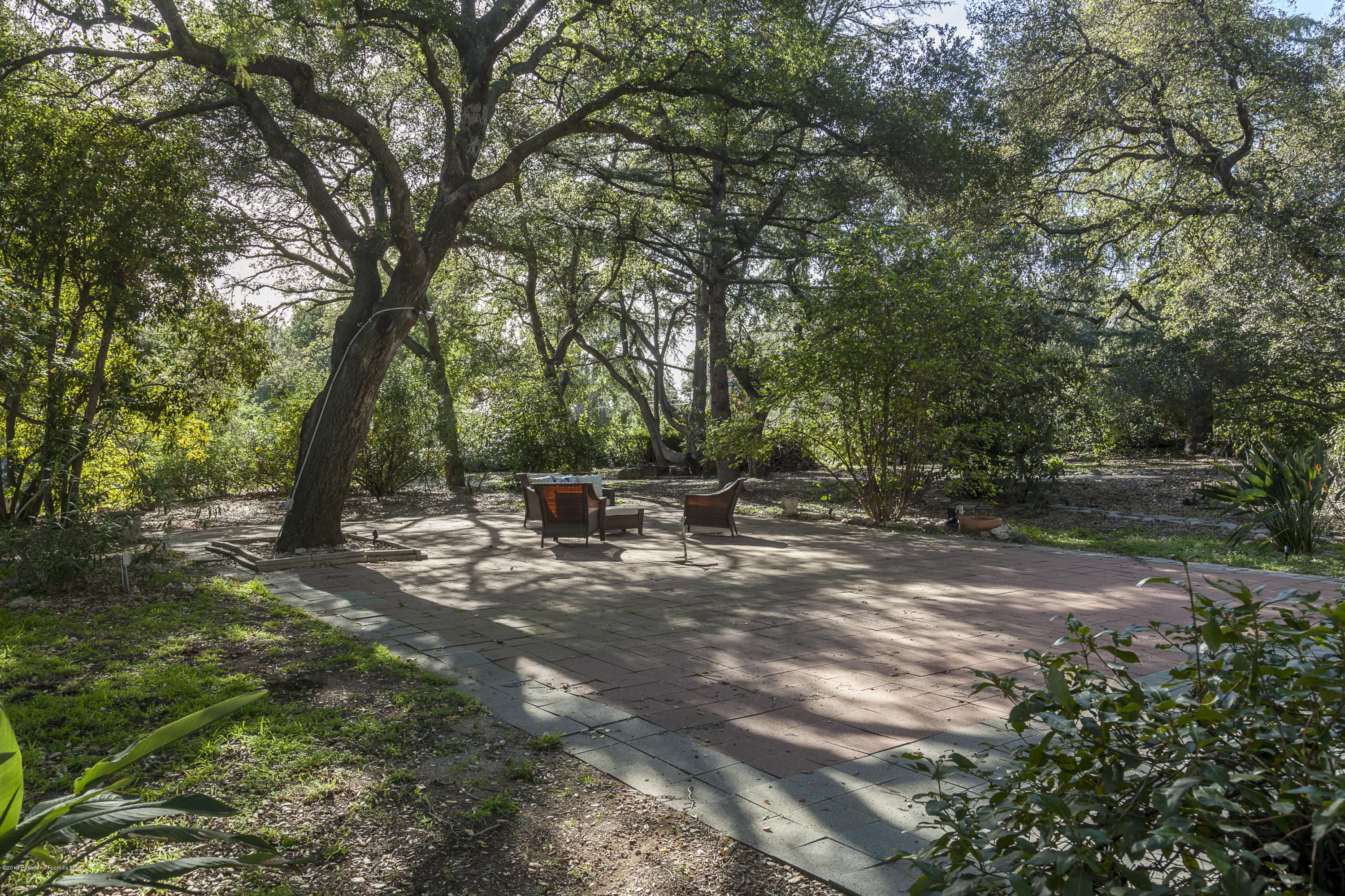 3130 Maiden Lane Altadena, CA 91001 - Photo 74 of 89 a view of backyard with green space