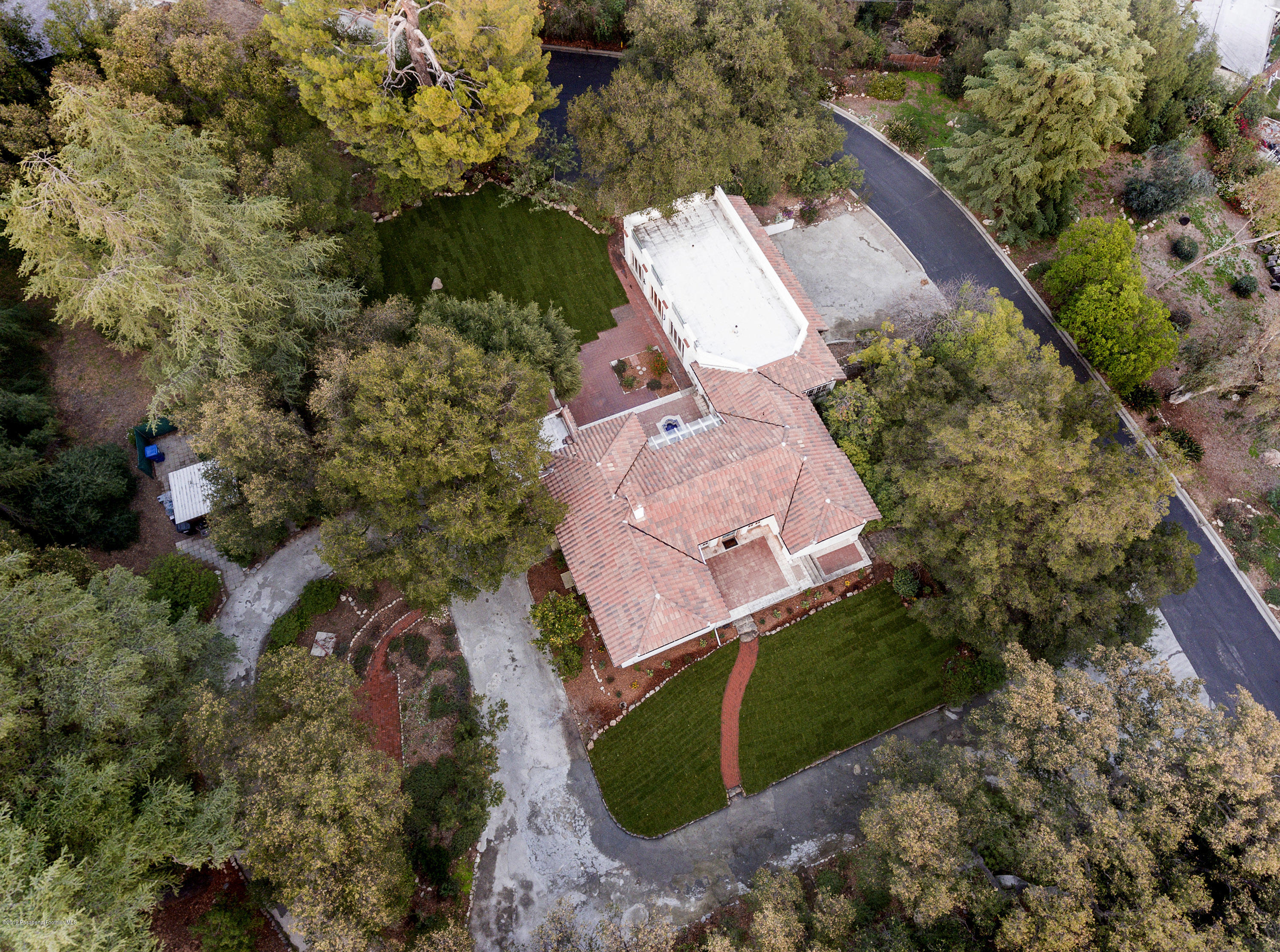 3130 Maiden Lane Altadena, CA 91001 - Photo 88 of 89 an aerial view of a house with a yard