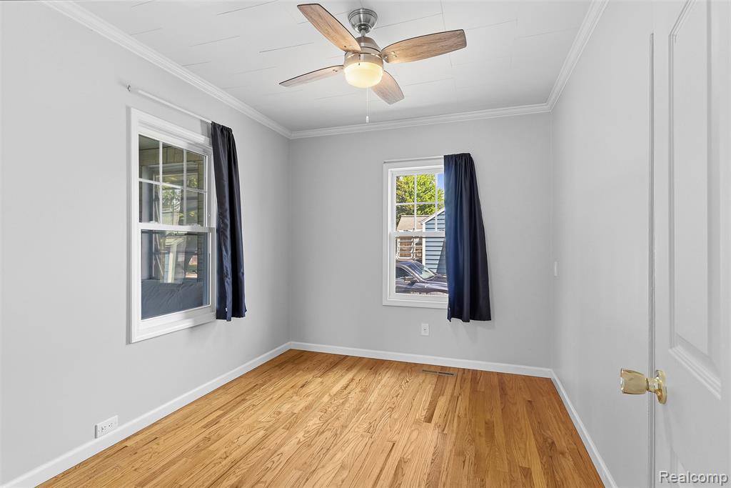 1709 Michigan Avenue Bay City, MI 48708 - Photo 12 of 42
