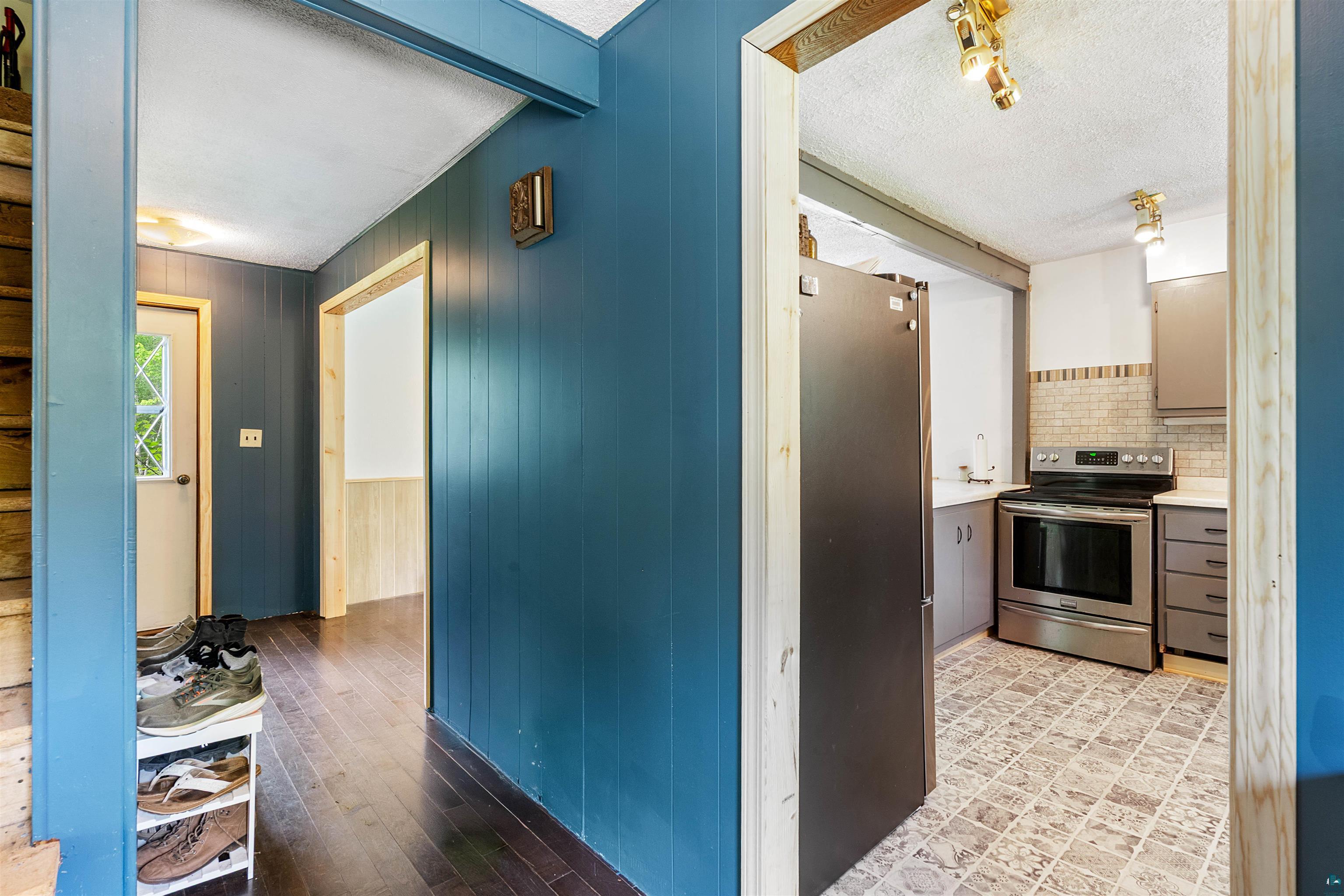 4982 Lorendale Road Duluth, MN 55811 - Photo 9 of 27