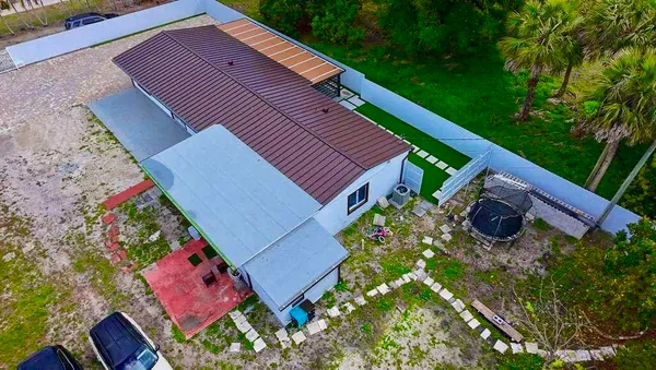 $650,000 | 696 Arlington Drive, West Palm Beach, FL 33415