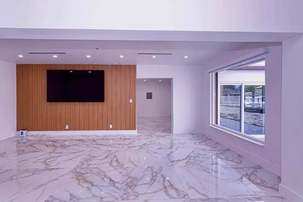 $650,000 | 696 Arlington Drive, West Palm Beach, FL 33415