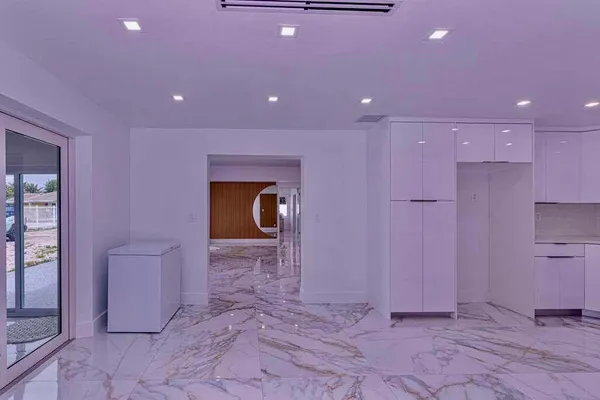 $650,000 | 696 Arlington Drive, West Palm Beach, FL 33415