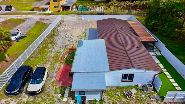 $650,000 | 696 Arlington Drive, West Palm Beach, FL 33415