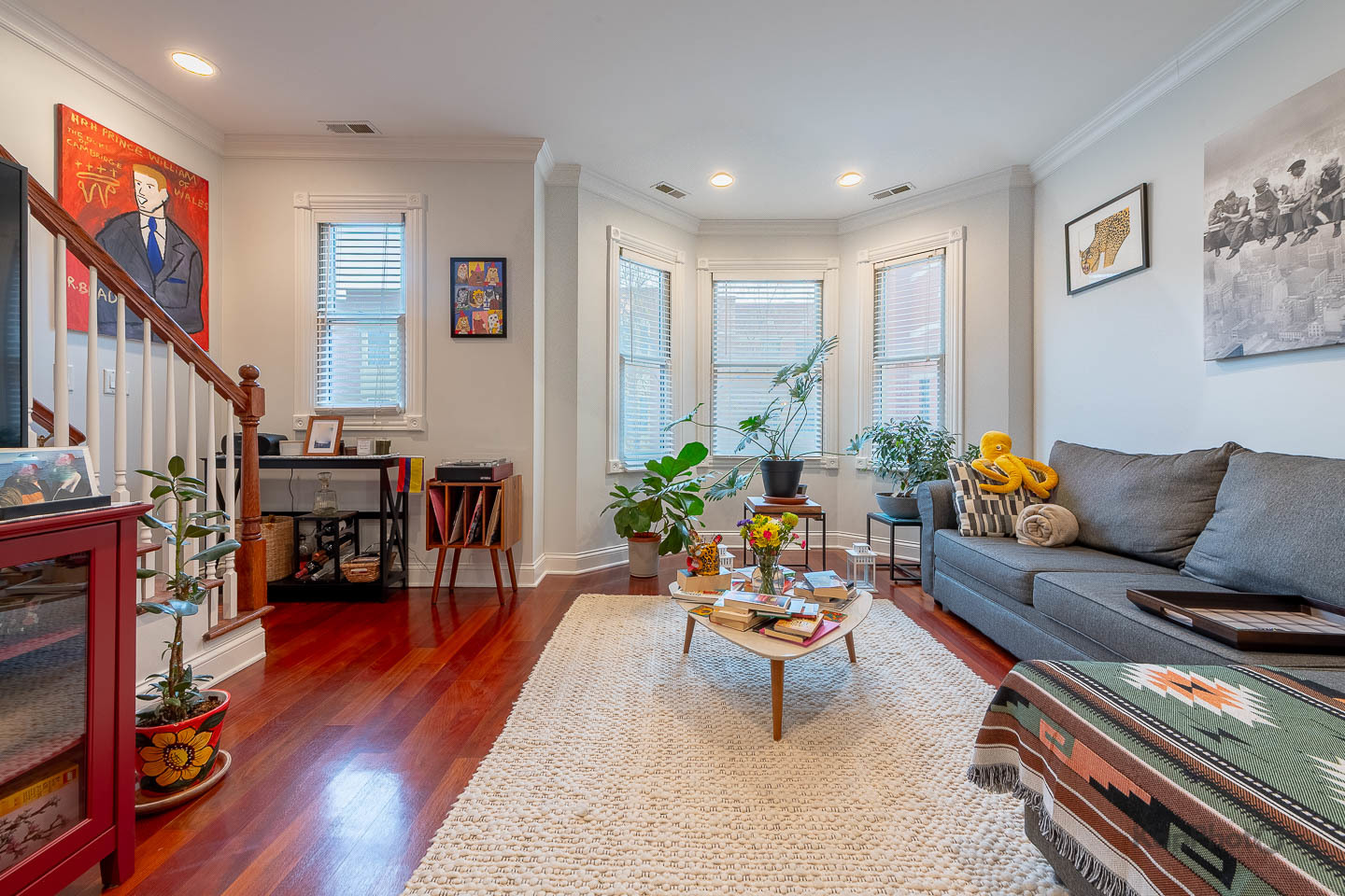 2340 West Adams Street, Unit 32 Chicago, IL 60612 - Photo 6 of 31 a living room with furniture and a wooden floor