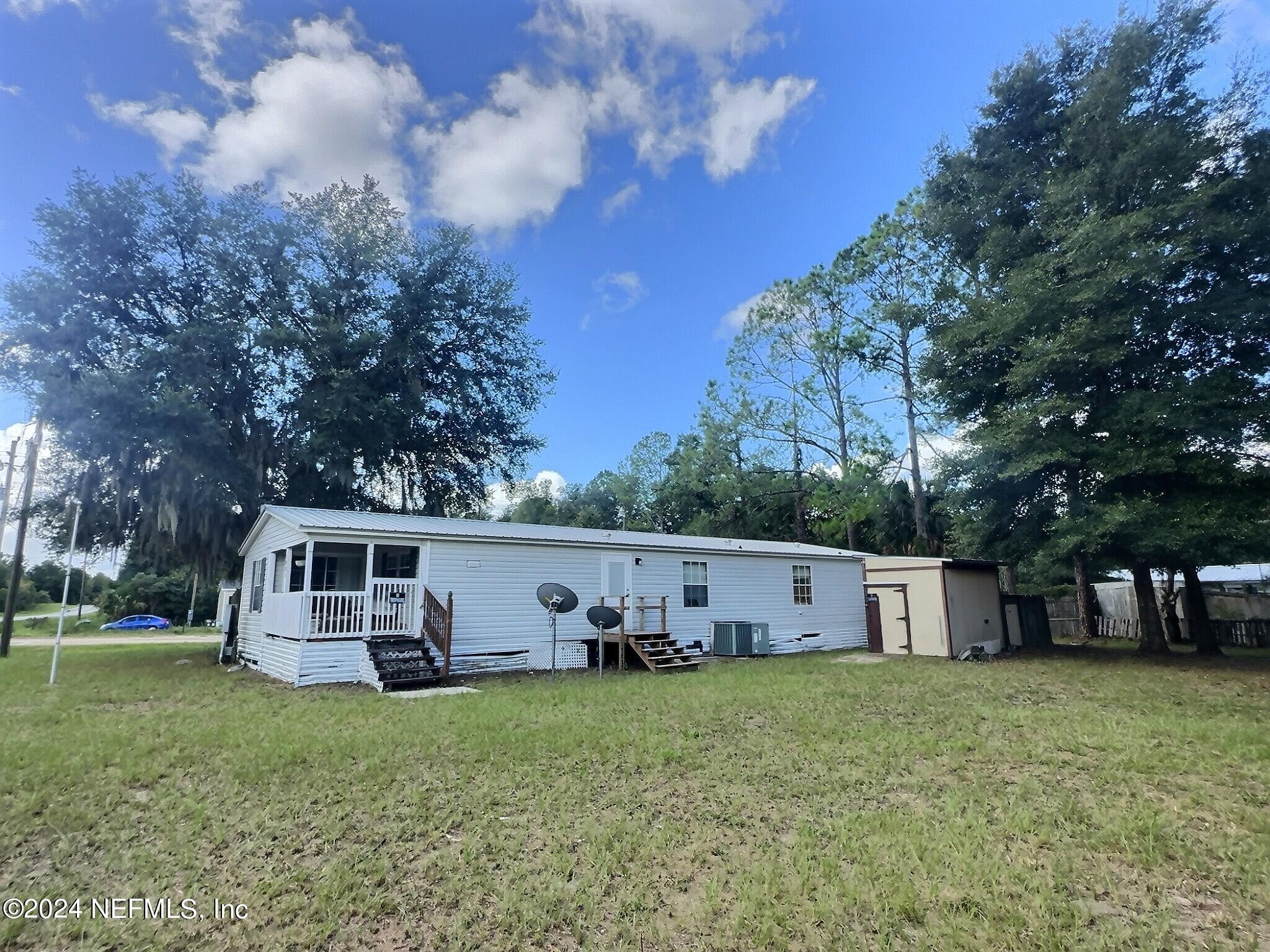 2200 Kin Street Interlachen, FL 32148 - Photo 3 of 16 IMG_5202