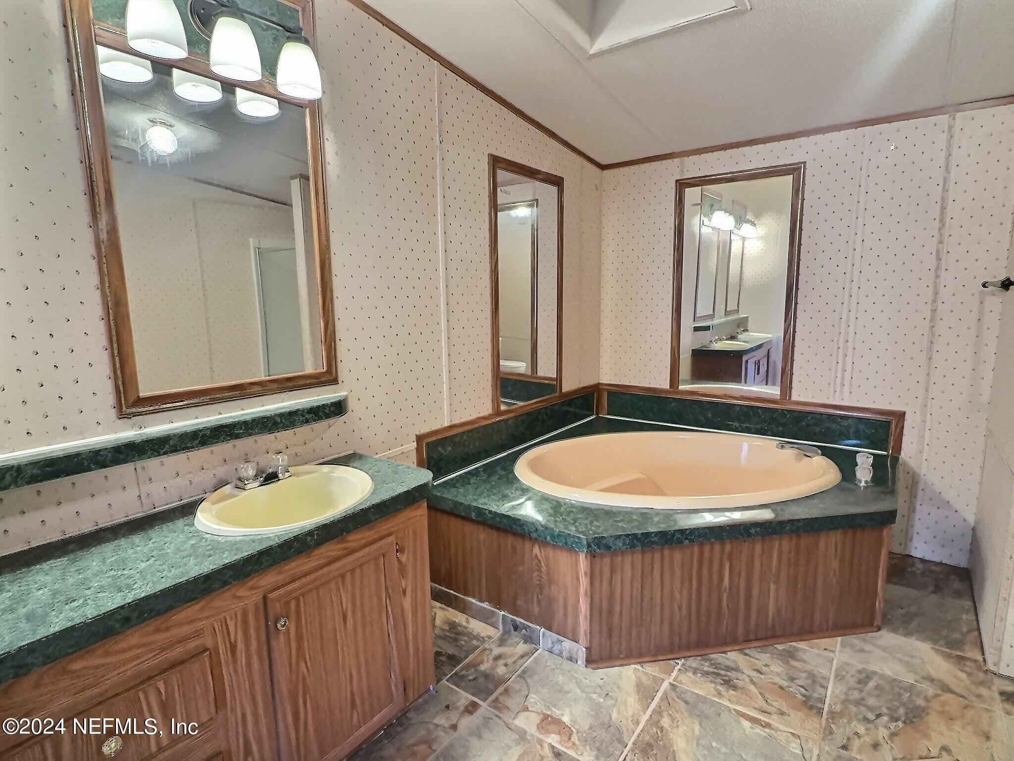 2200 Kin Street Interlachen, FL 32148 - Photo 8 of 16 IMG_5207