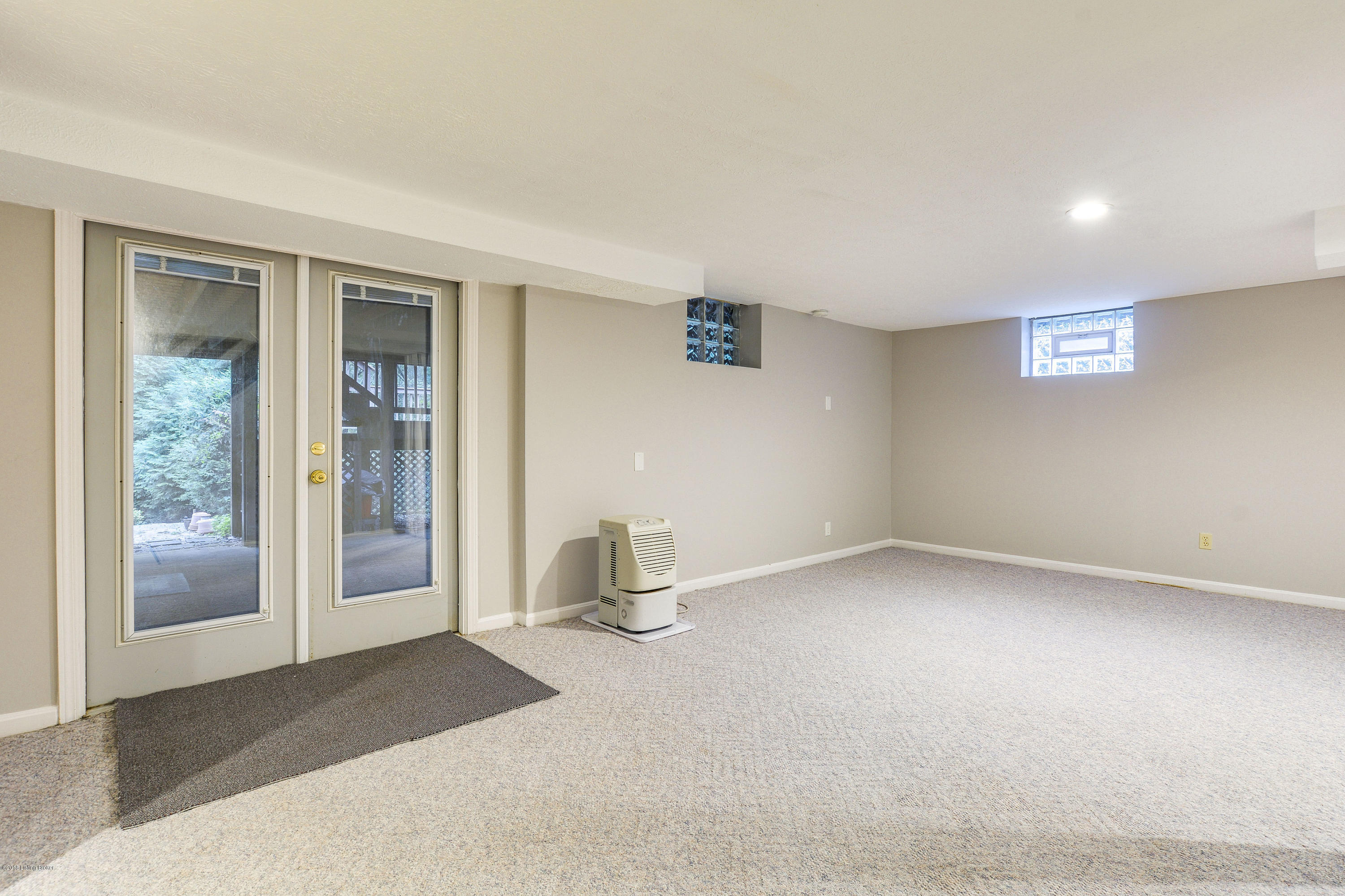 57 Warren Road Louisville, KY 40206 - Photo 40 of 57 57_WarrenRd40206_0441