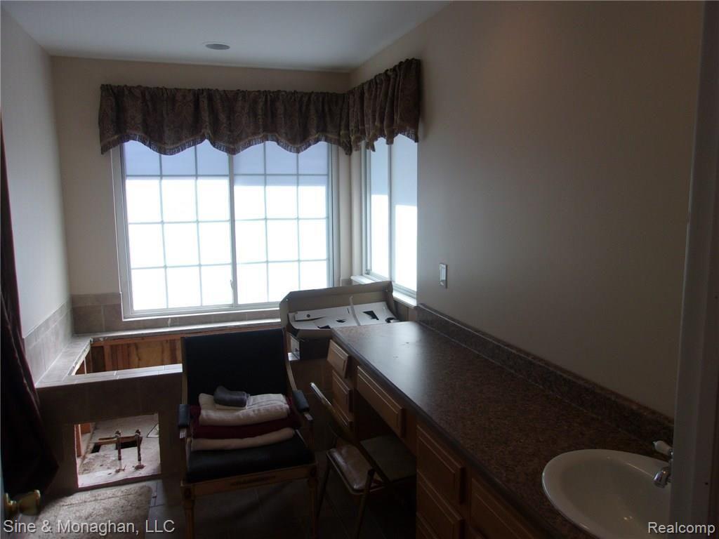3907 Pointe Tremble Road Algonac, MI 48001 - Photo 39 of 48 101_9219.JPG