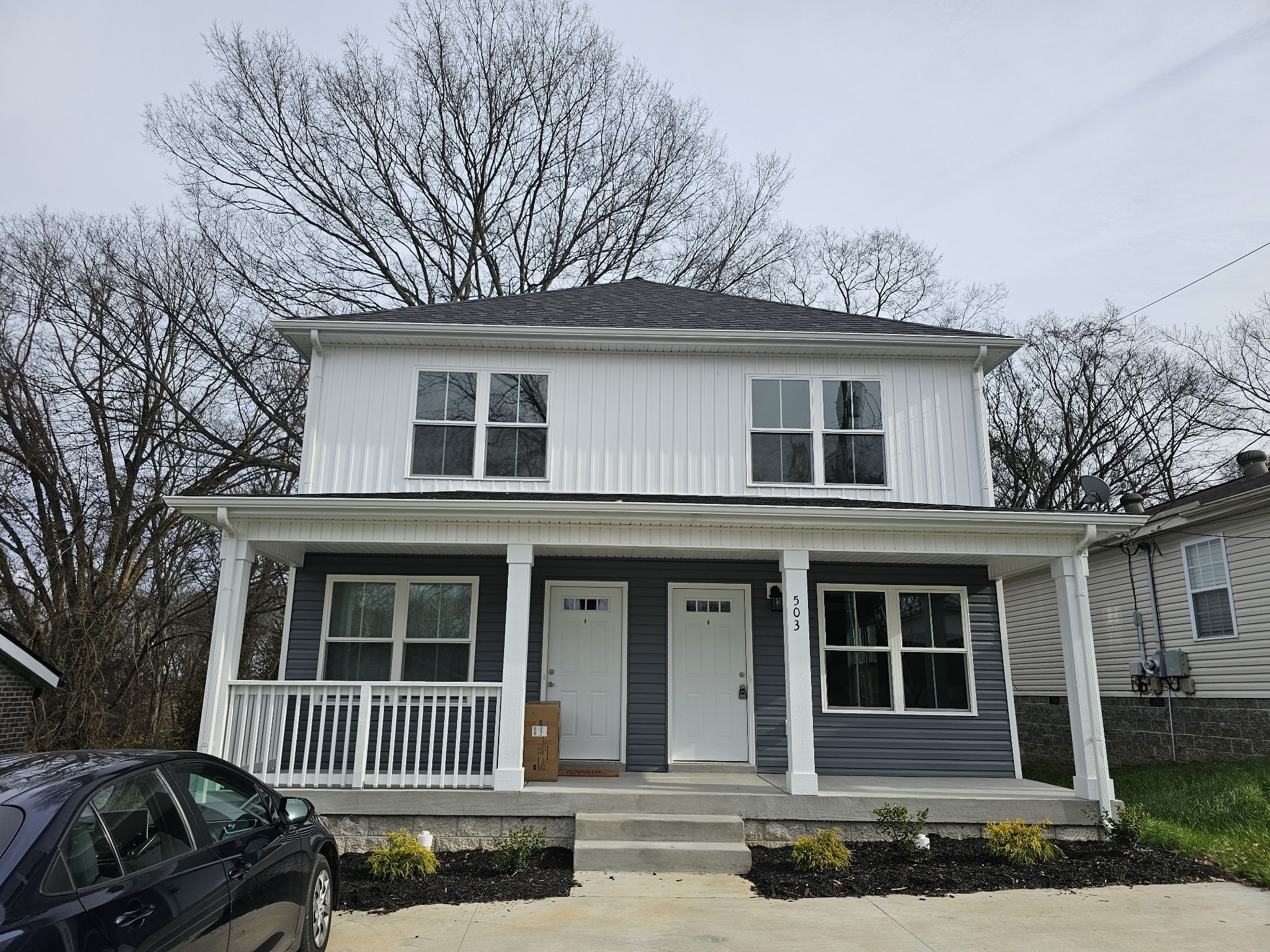 503 9th Street, Unit B Clarksville, TN 37040 - Photo 13 of 13 front view of a house