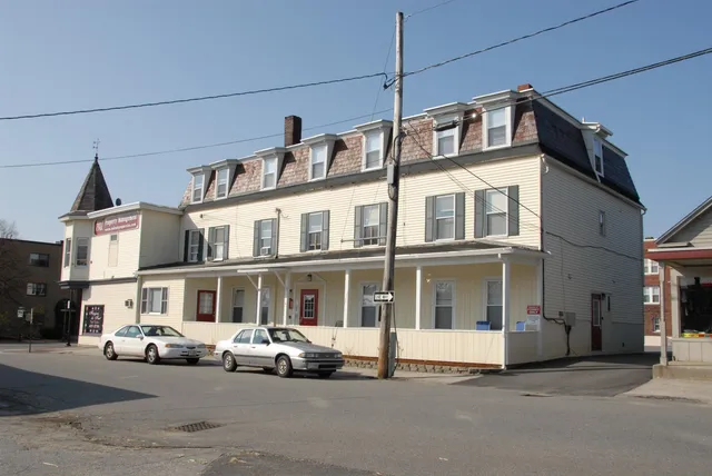 $1,773 | 4 Martin Street, Unit 5, Derry, NH 03038